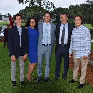 Meet your Posher, Shawn